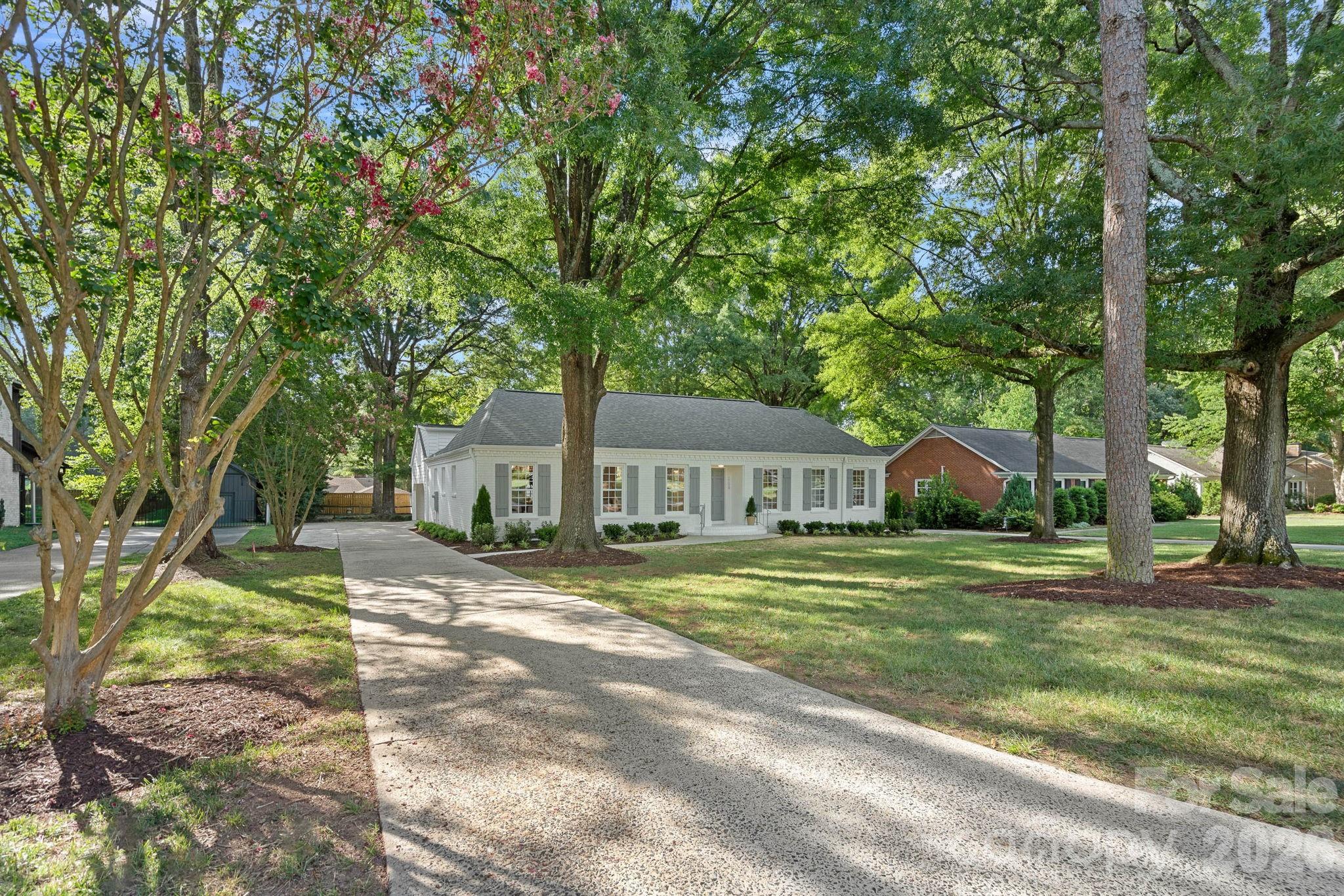 1100 Braeburn Road Charlotte, NC 28211 - Photo 33 of 43 Gallery Image 33