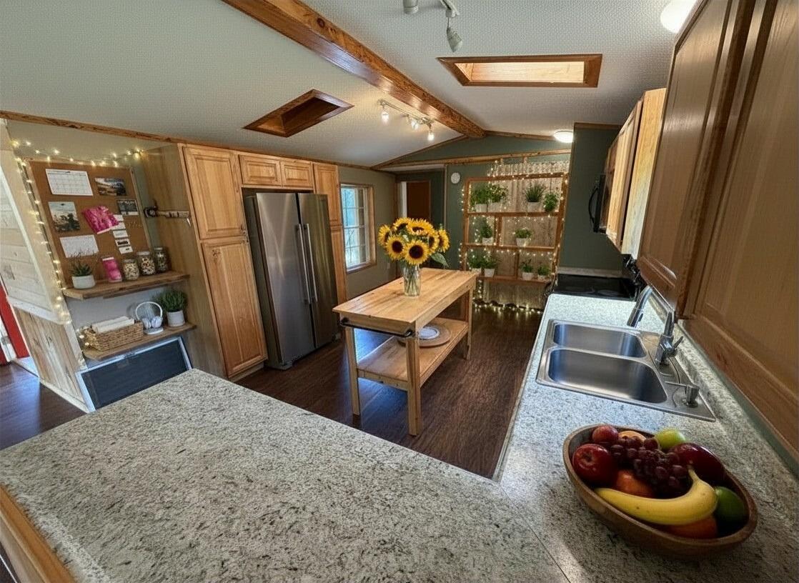 411 Main Road Charleston, ME 04422 - Photo 10 of 35