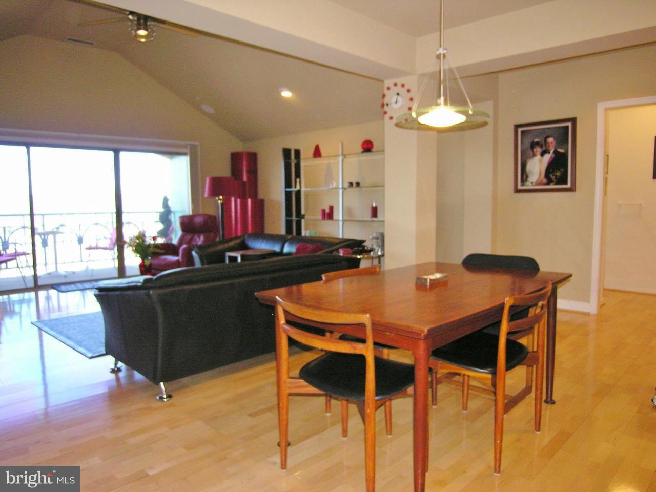 505 East Braddock Road, Unit 802 Alexandria, VA 22314 - Photo 14 of 30 Dining Room