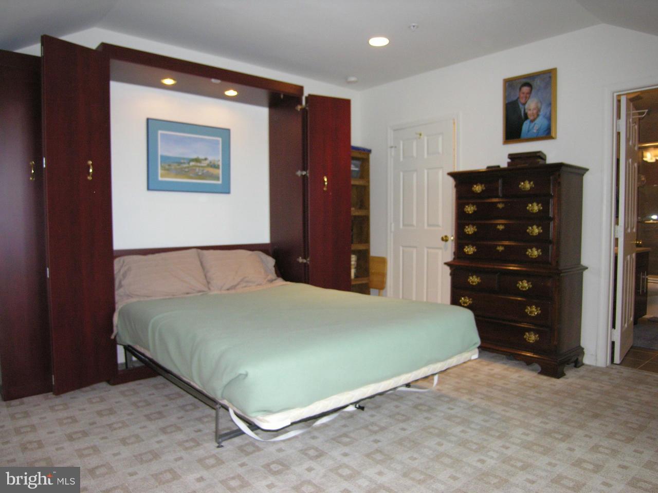 505 East Braddock Road, Unit 802 Alexandria, VA 22314 - Photo 24 of 30 Bedroom