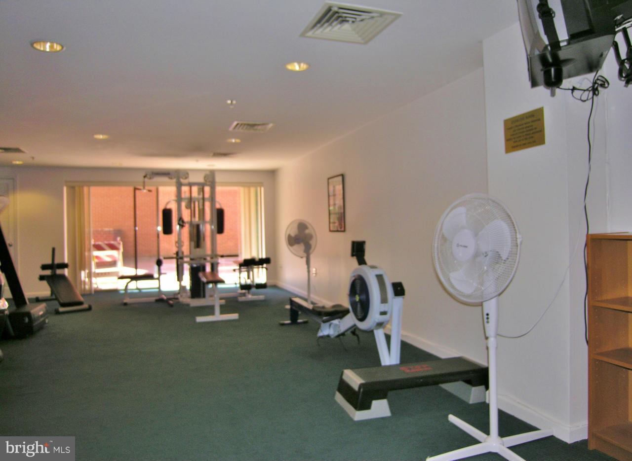 505 East Braddock Road, Unit 802 Alexandria, VA 22314 - Photo 29 of 30 Community Gym