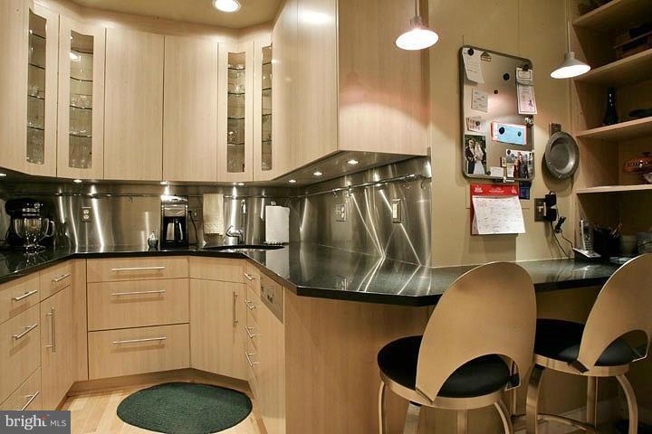 505 East Braddock Road, Unit 802 Alexandria, VA 22314 - Photo 4 of 30 Kitchen