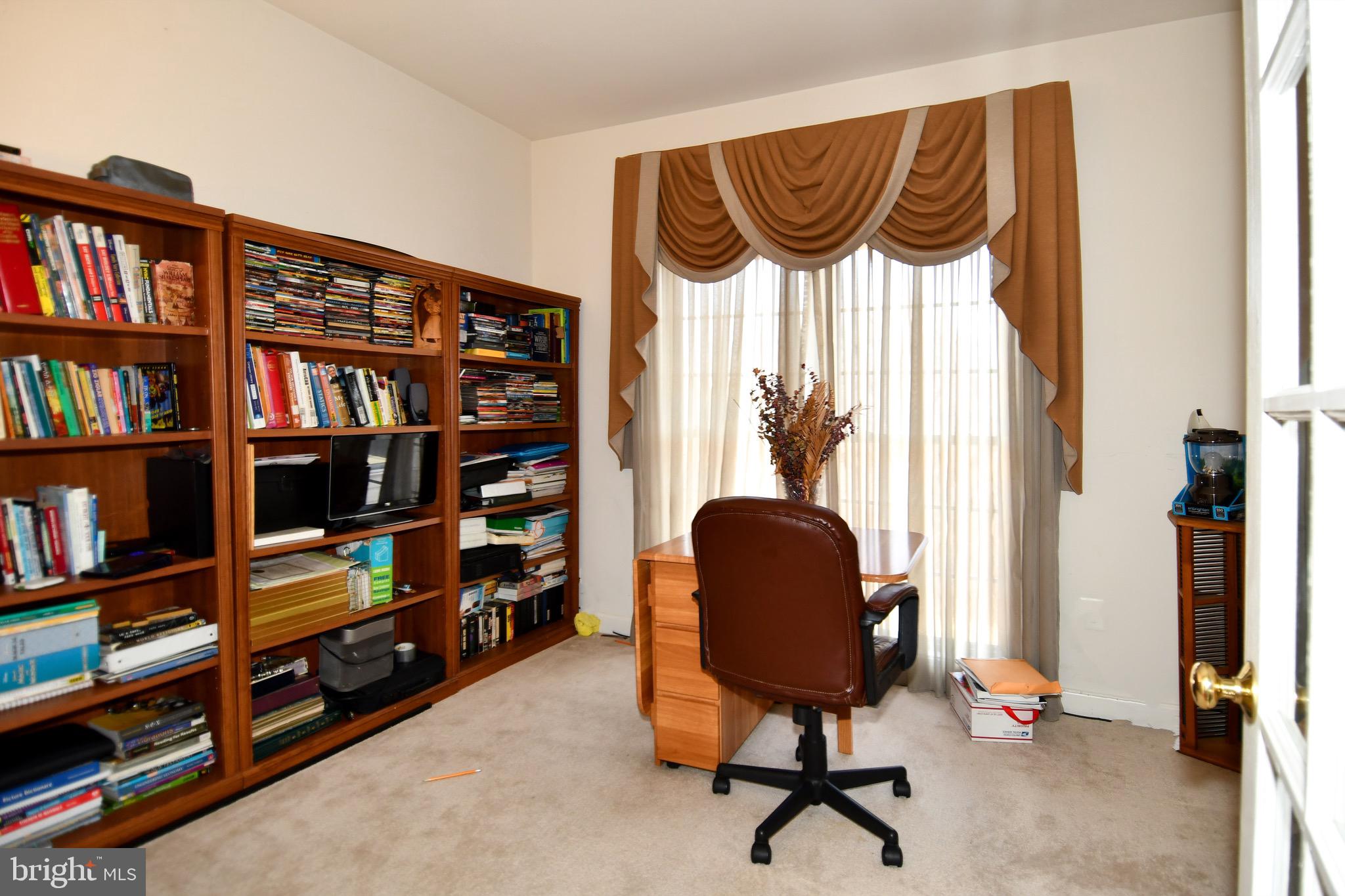 14528 Fairdale Road Silver Spring, MD 20905 - Photo 21 of 62 Office main