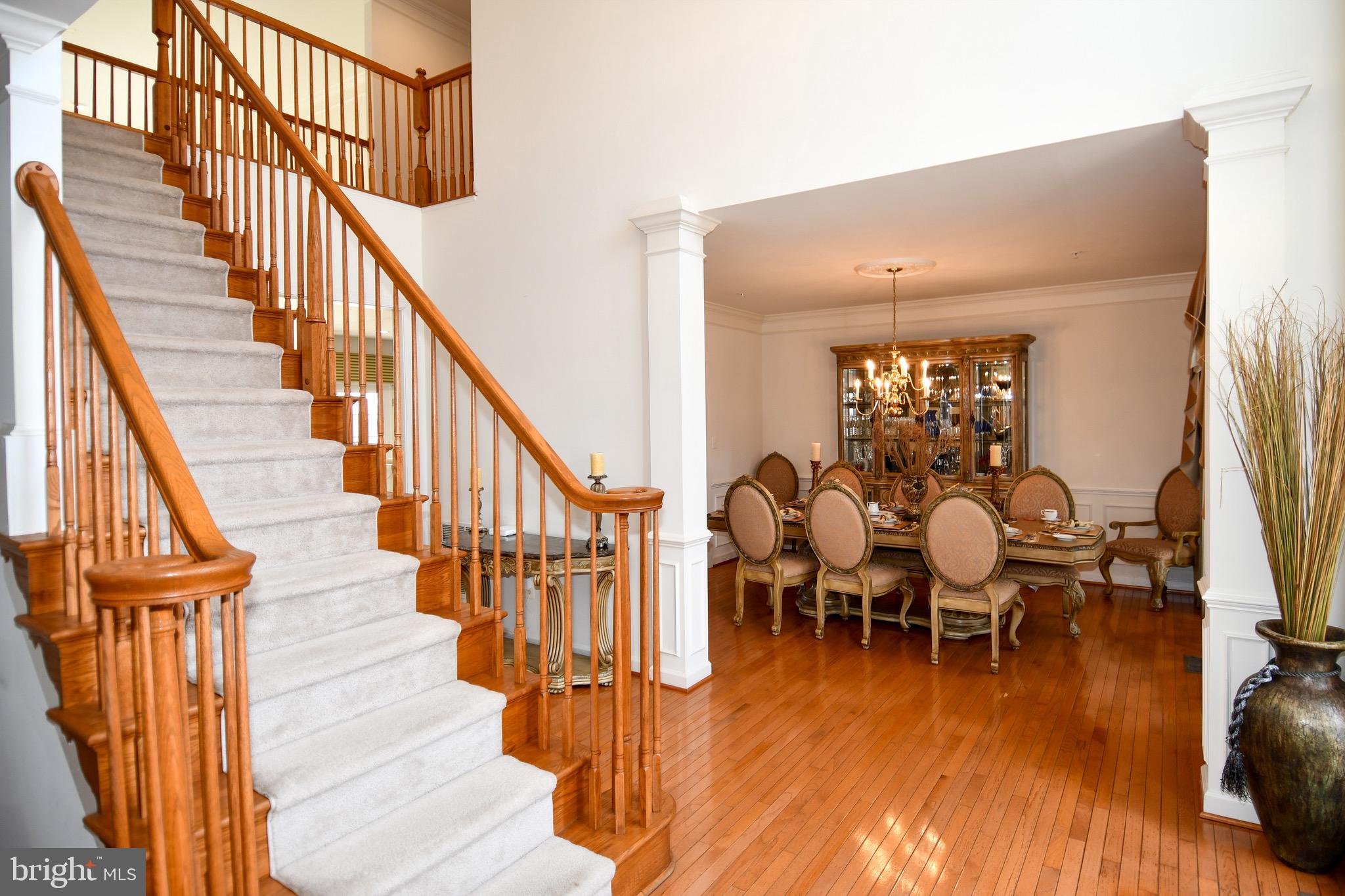 14528 Fairdale Road Silver Spring, MD 20905 - Photo 25 of 62 Stair #2