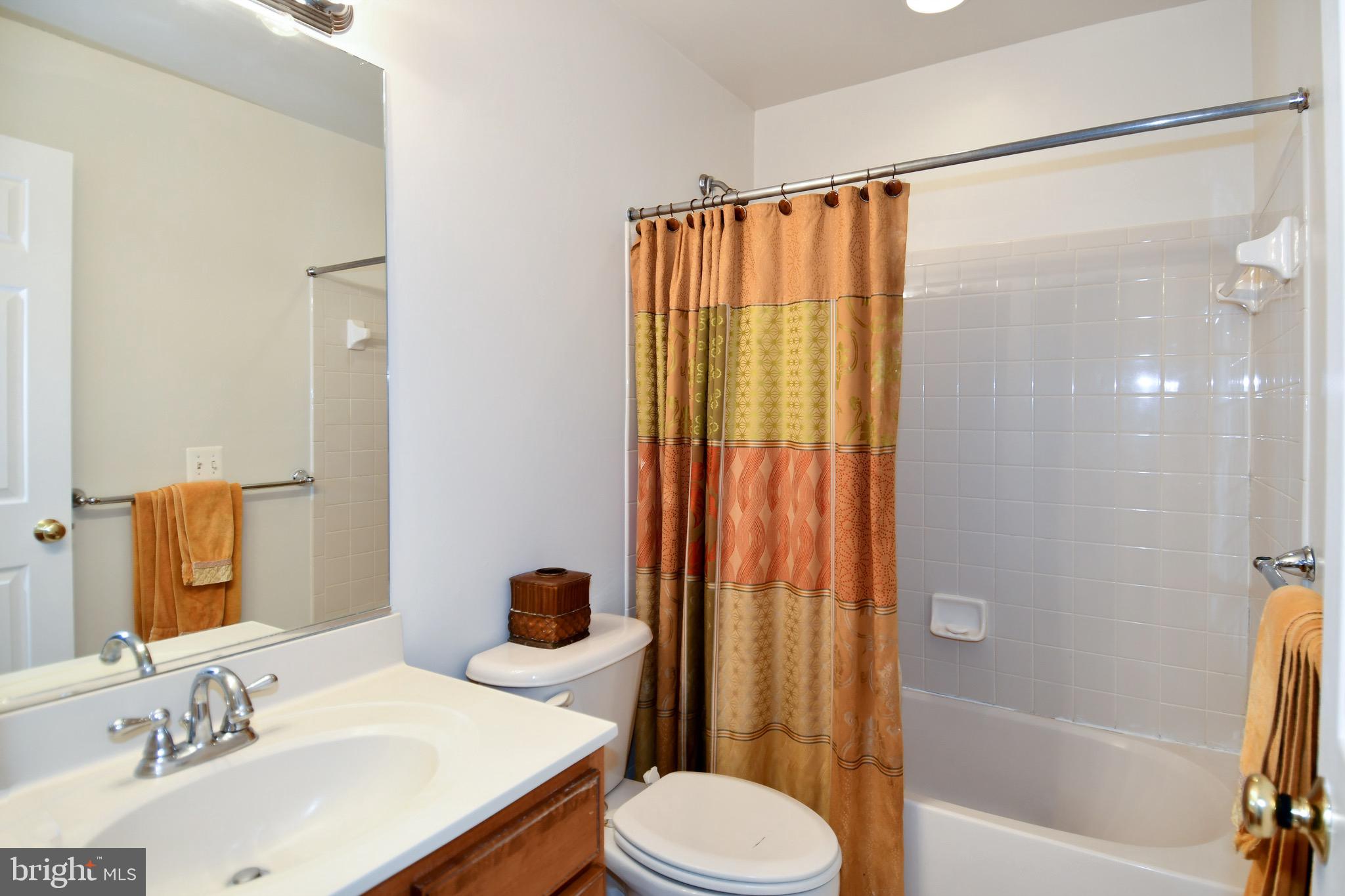 14528 Fairdale Road Silver Spring, MD 20905 - Photo 42 of 62 Second bathroom