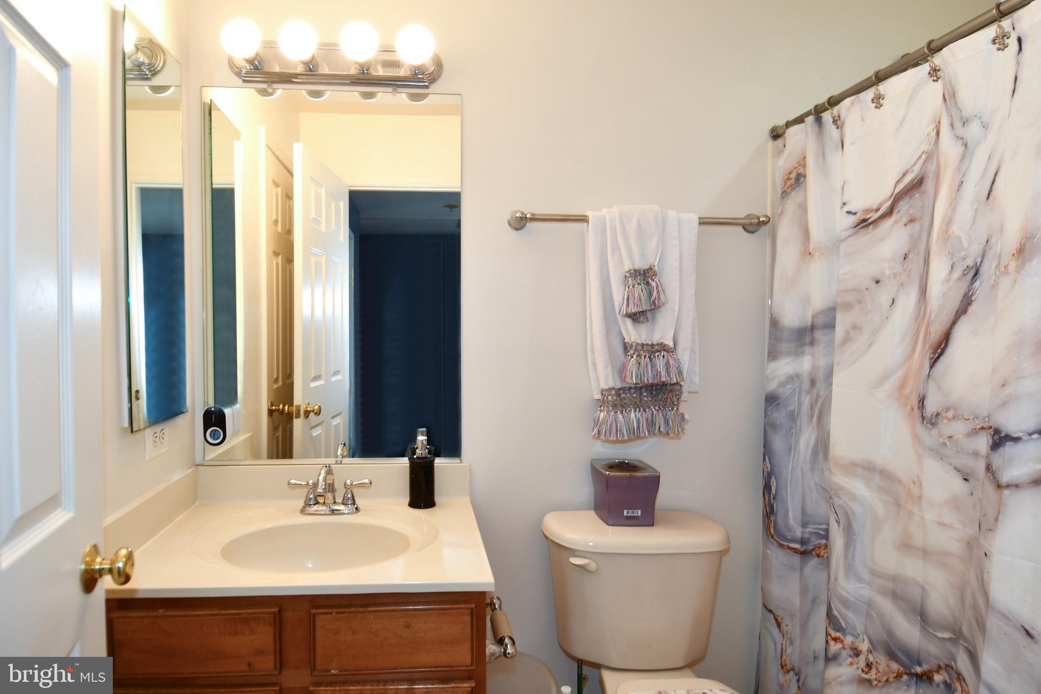 14528 Fairdale Road Silver Spring, MD 20905 - Photo 46 of 62 3rd bath