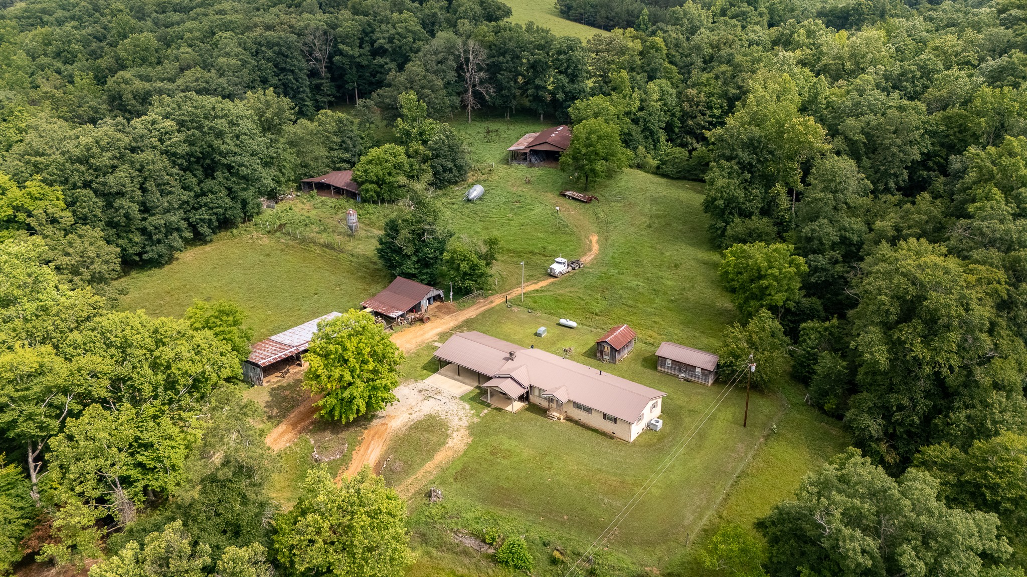 8315 Suckstem Branch Road Lawrenceburg, TN 38464 - Photo 11 of 45