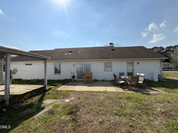 $298,999 | 2012 White Memorial Church Road, Willow Spring, NC 27592