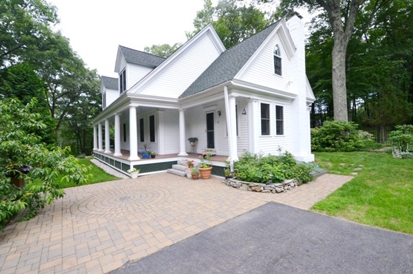 53 Sibley Road Sutton, MA 01590 - Photo 2 of 28