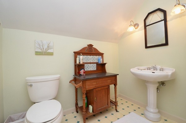 53 Sibley Road Sutton, MA 01590 - Photo 22 of 28