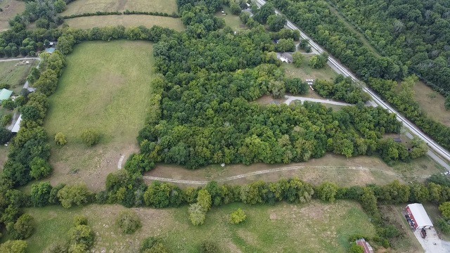 689 Bugscuffle Road Wartrace, TN 37183 - Photo 1 of 7 Gallery Image 1