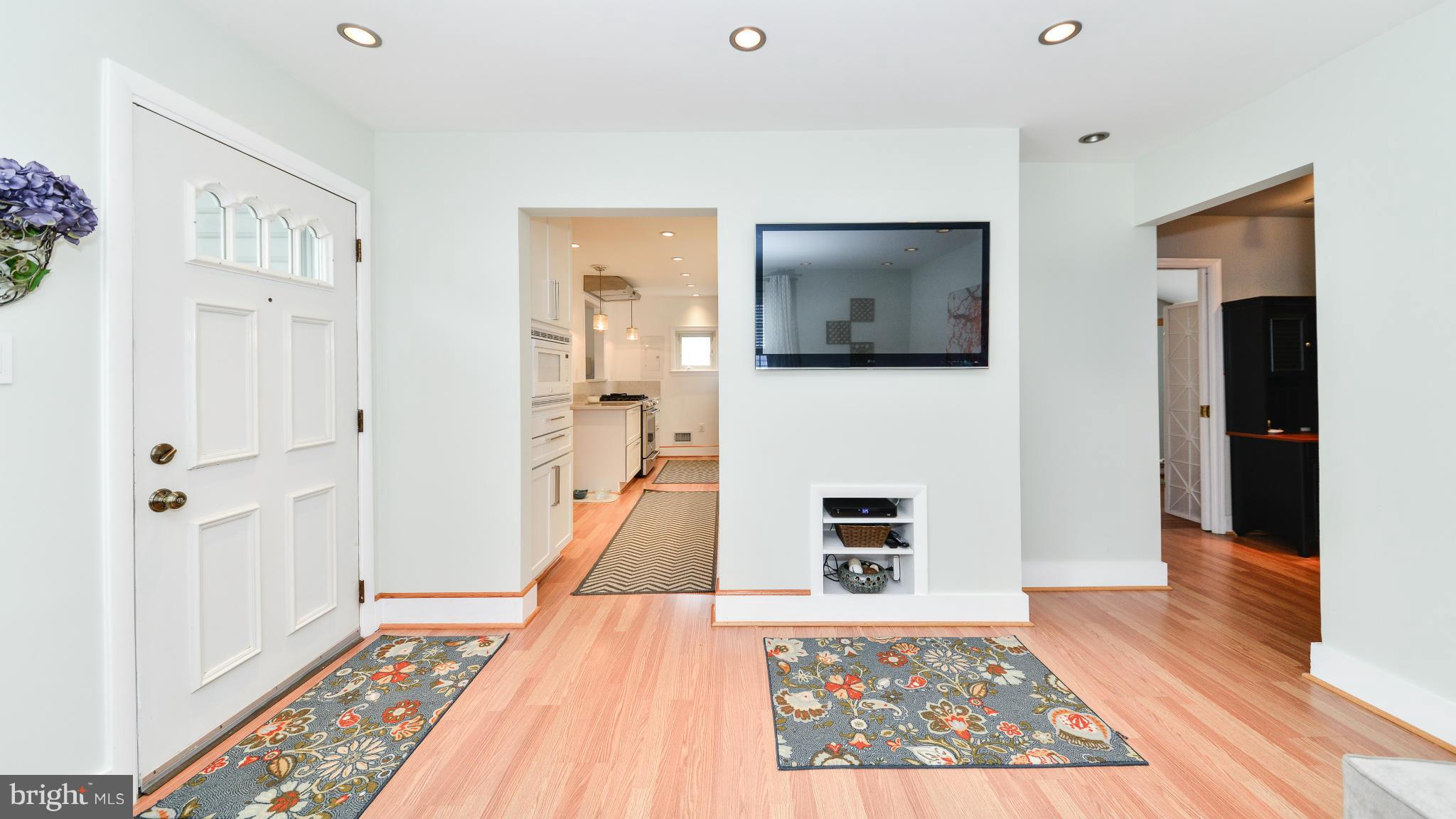 4023 Roberts Road Fairfax, VA 22032 - Photo 14 of 30 Interior (General)