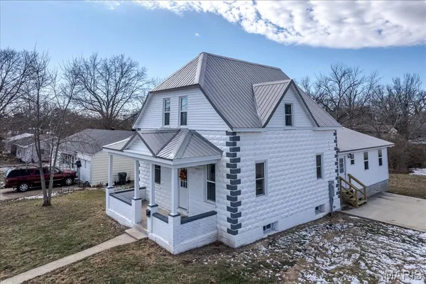 $239,900 | 701 South 2nd Street, Owensville, MO 65066