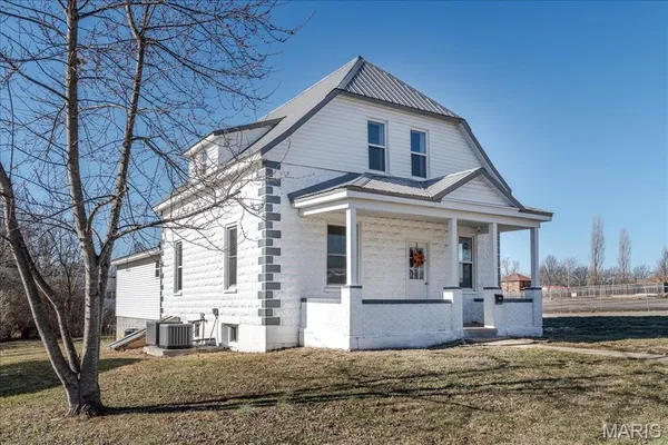 $239,900 | 701 South 2nd Street, Owensville, MO 65066