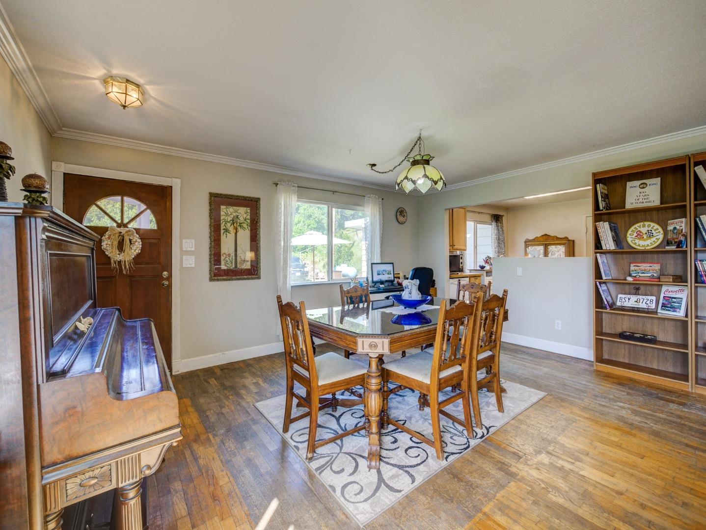 194 Hidden Valley Road Watsonville, CA 95076 - Photo 4 of 32 Gallery Image 4