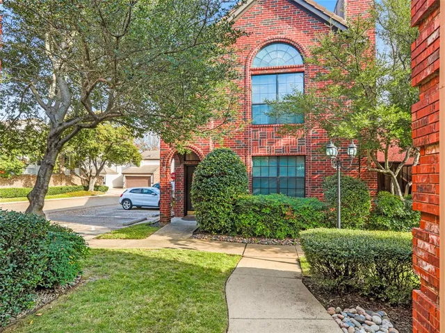 $475,000 | 17055 Vinland Drive, Addison, TX 75001