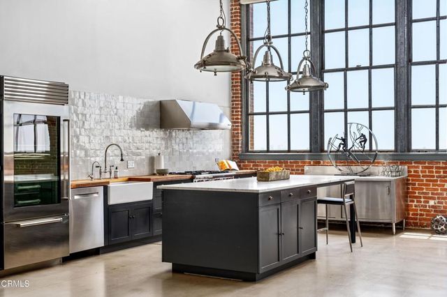 $2,498,000 | 1850 Industrial Street, Unit 708, Los Angeles, CA 90021