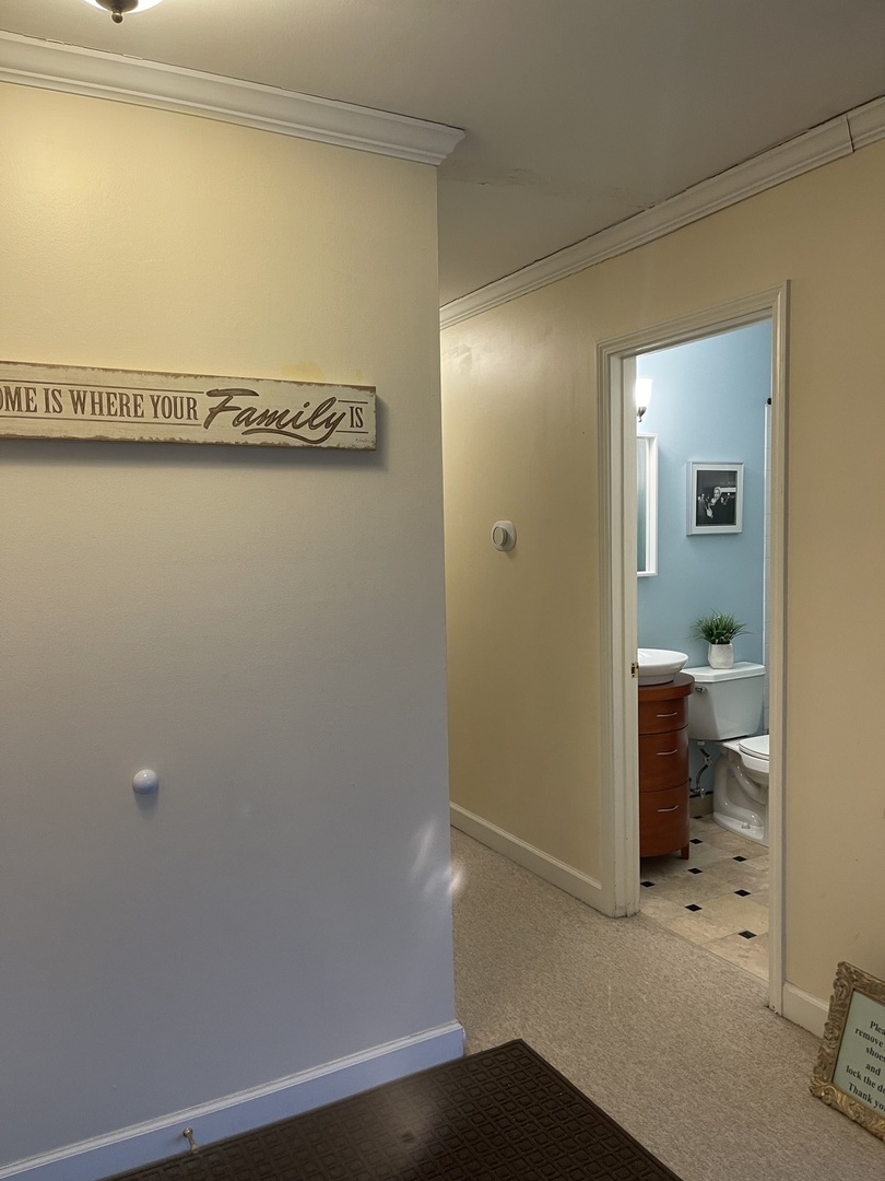 245 Memory Lane, Unit 3 Westmont, IL 60559 - Photo 3 of 28