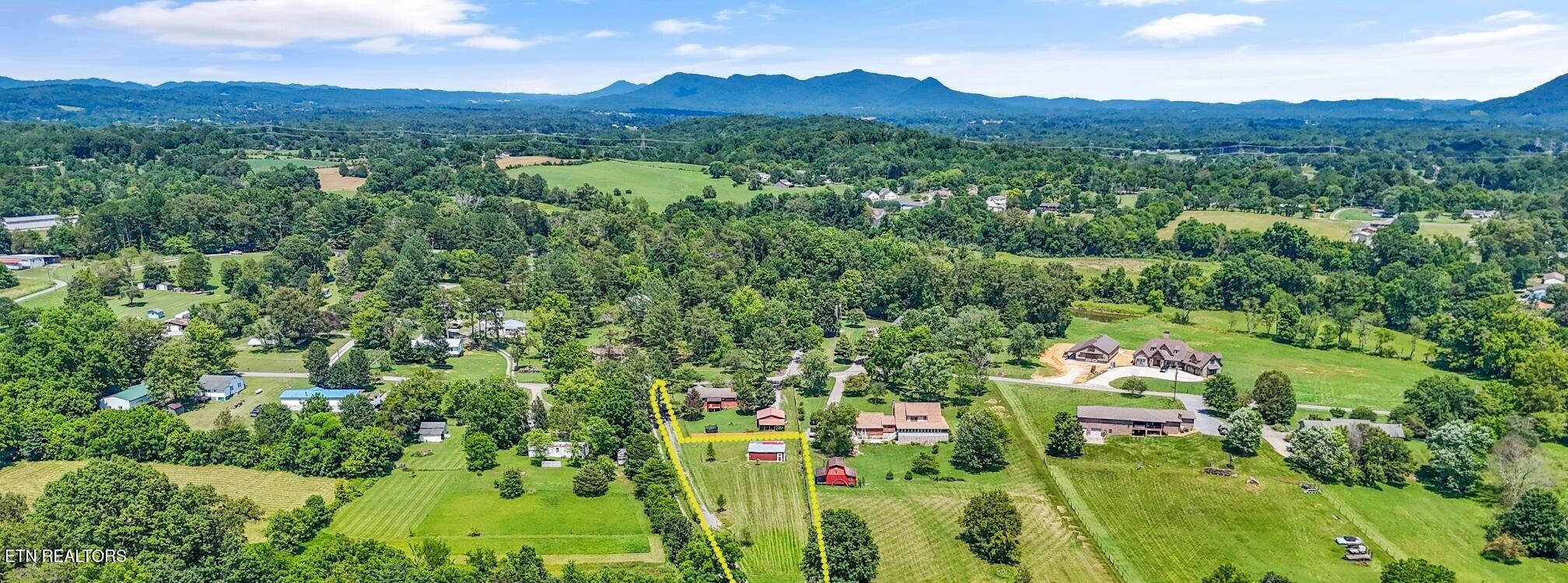 7639 Gibbs Road Corryton, TN 37721 - Photo 10 of 13 Drone Photo Outline