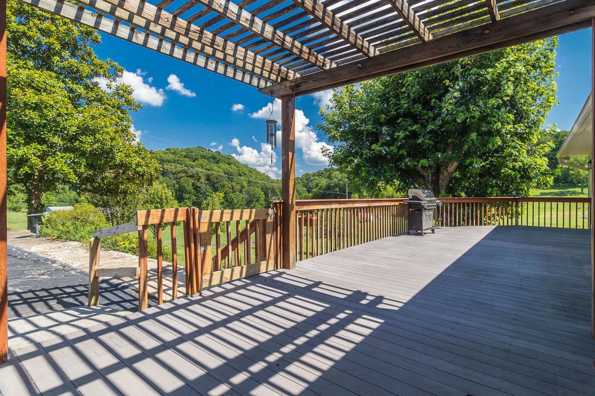 452 Island Road Kingsport, TN 37664 - Photo 8 of 49 Deck