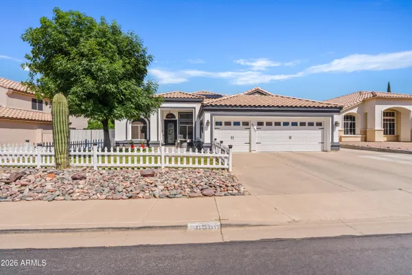 $695,000 | 6550 East Roland Street, Mesa, AZ 85215