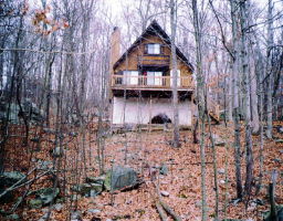 656 Radcliff Road Bushkill, PA 18324 - Photo 1 of 1