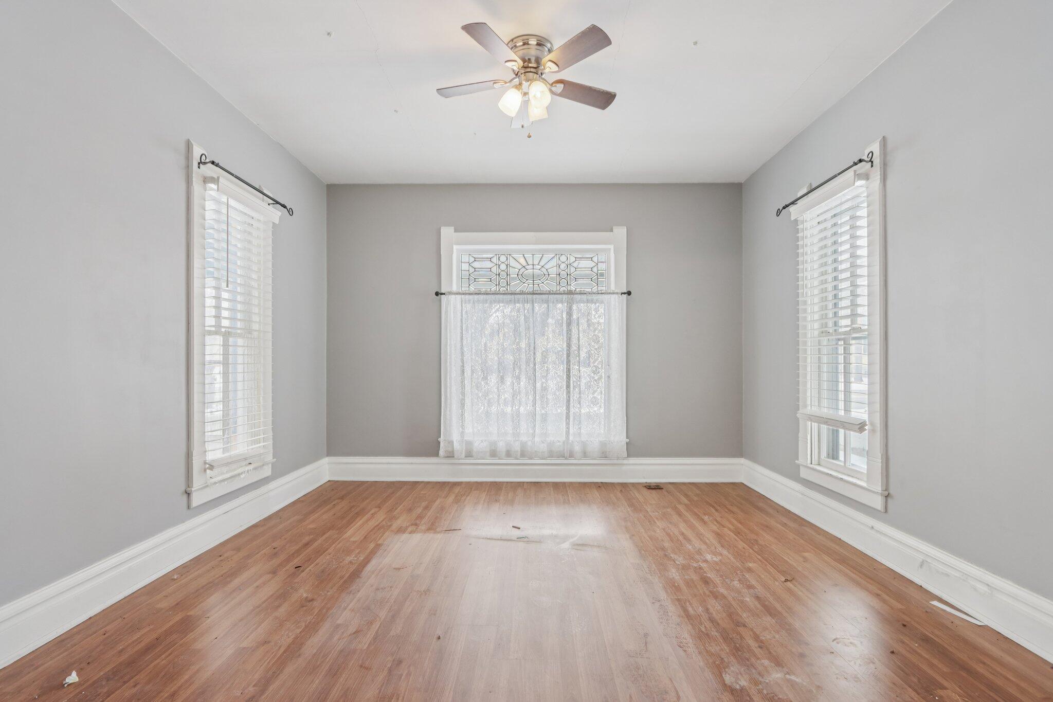 711 East Walworth Avenue Delavan, WI 53115 - Photo 14 of 51 Living Room