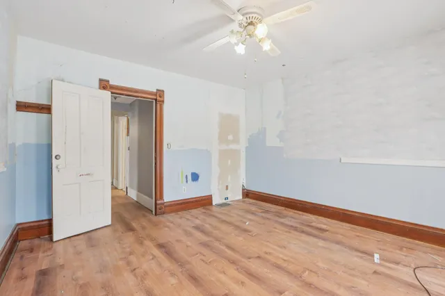 $210,000 | 711 East Walworth Avenue, Delavan, WI 53115