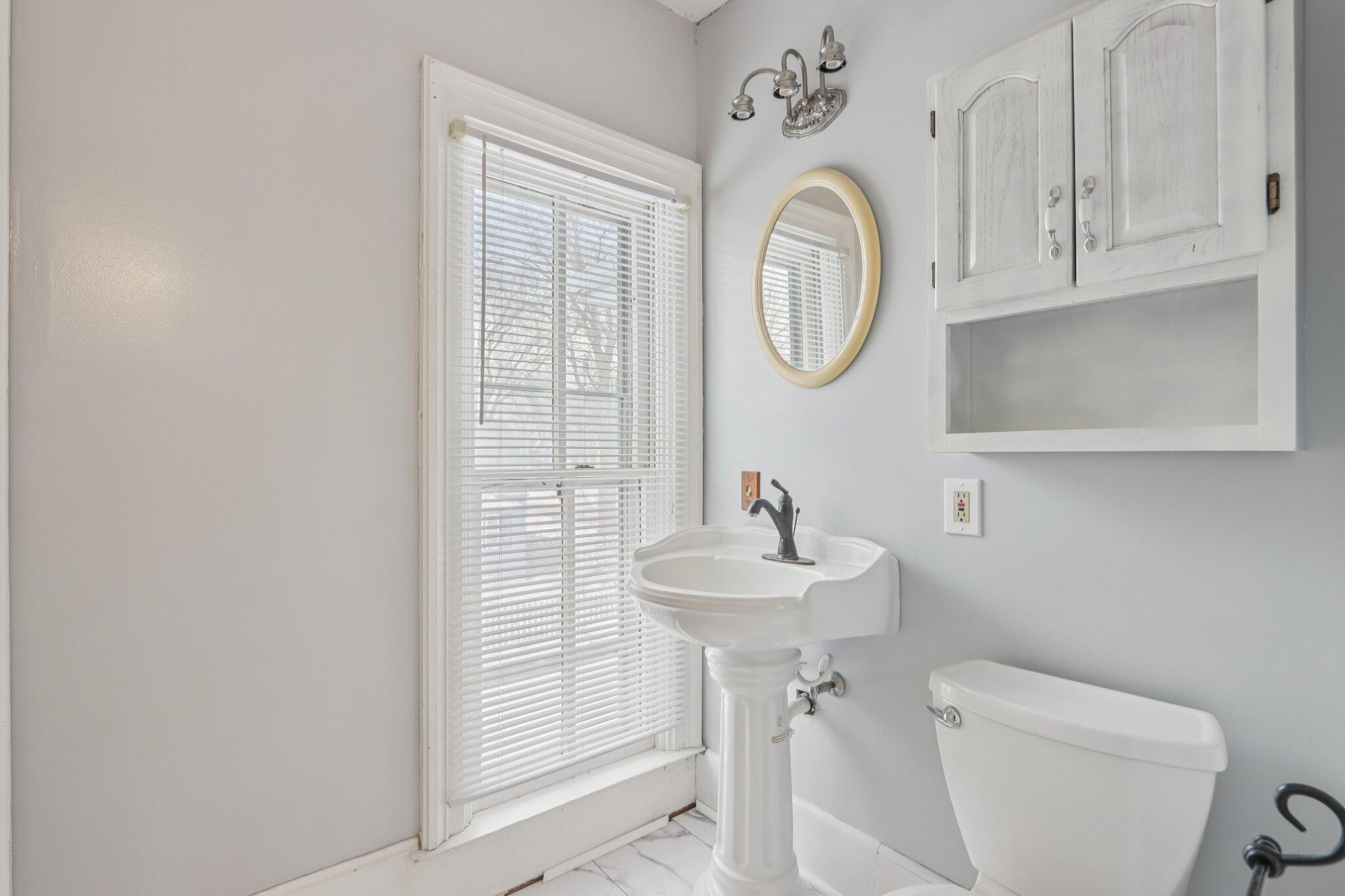 711 East Walworth Avenue Delavan, WI 53115 - Photo 27 of 51 Bathroom