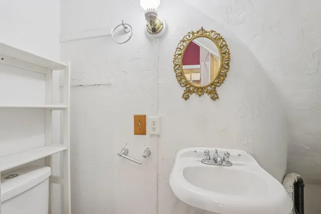 $210,000 | 711 East Walworth Avenue, Delavan, WI 53115