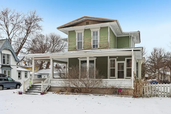 $210,000 | 711 East Walworth Avenue, Delavan, WI 53115