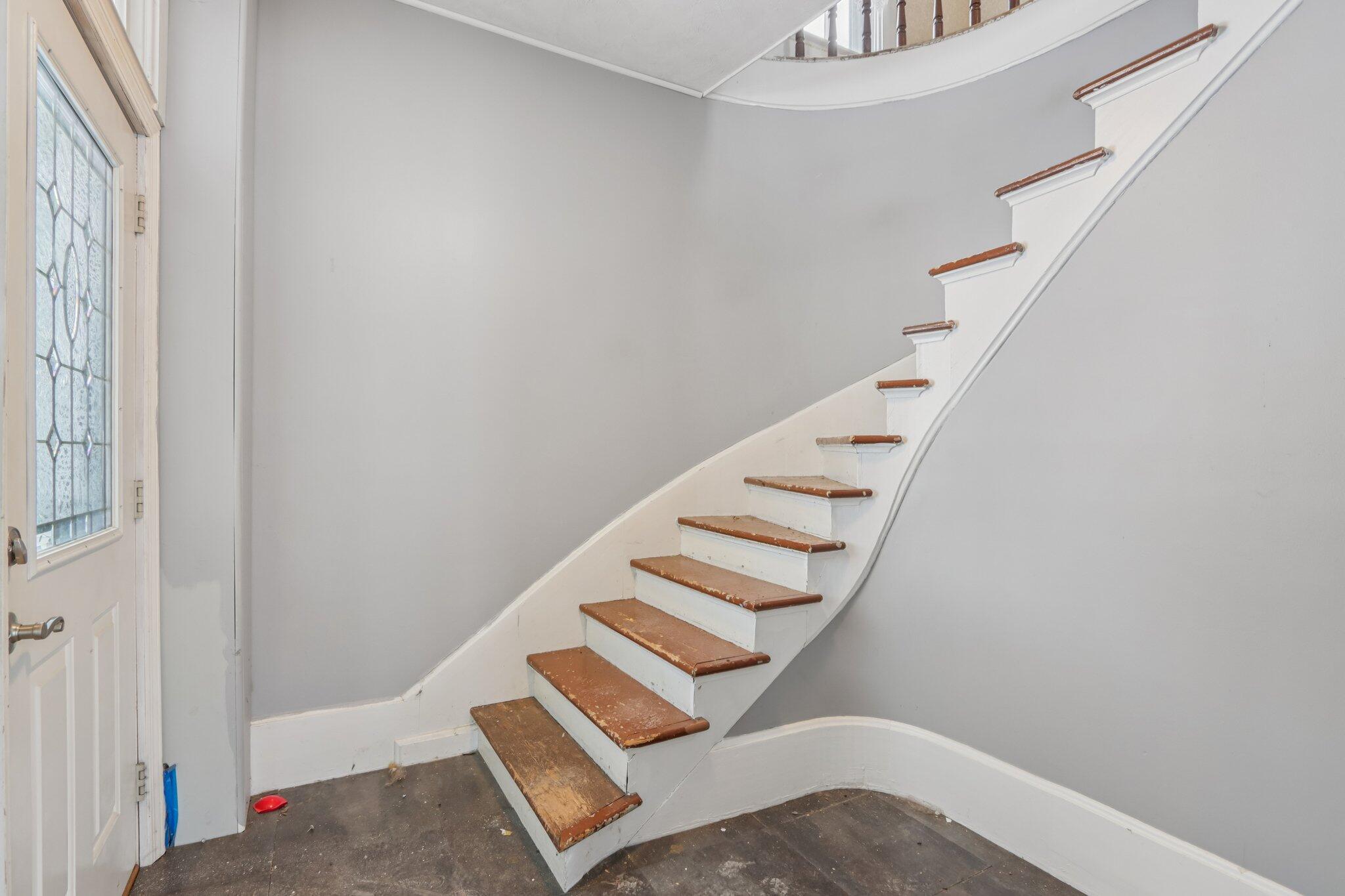 711 East Walworth Avenue Delavan, WI 53115 - Photo 5 of 51 Foyer