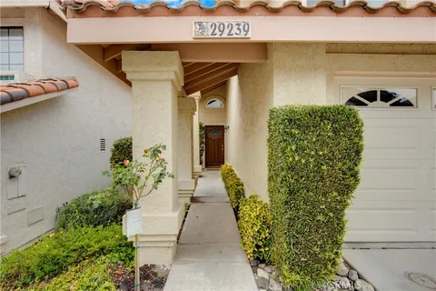 $775,000 | 29239 Marilyn Drive, Canyon Country, CA 91387