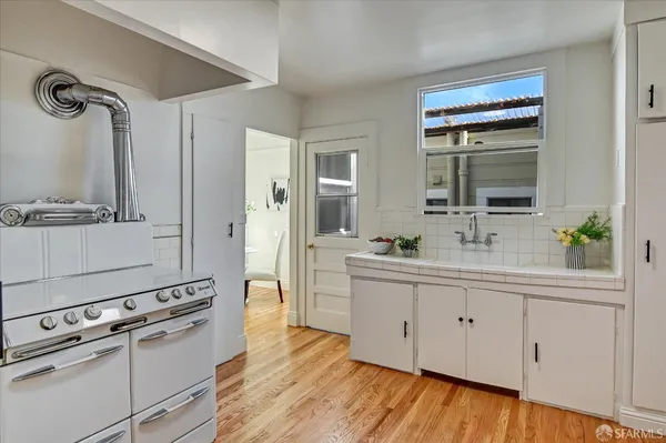 $1,095,000 | 2246 26th Avenue, San Francisco, CA 94116