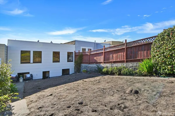 $1,095,000 | 2246 26th Avenue, San Francisco, CA 94116
