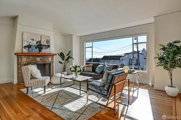 $1,095,000 | 2246 26th Avenue, San Francisco, CA 94116