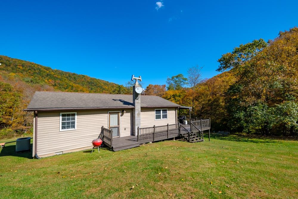23215 Bennett Run Road Bergton, VA 22811 - Photo 13 of 19 a front view of a house with garden