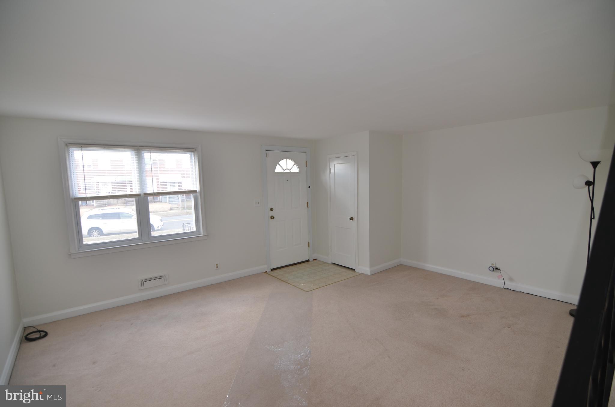 1847 Church Road Dundalk, MD 21222 - Photo 5 of 20 Front entrance to living room