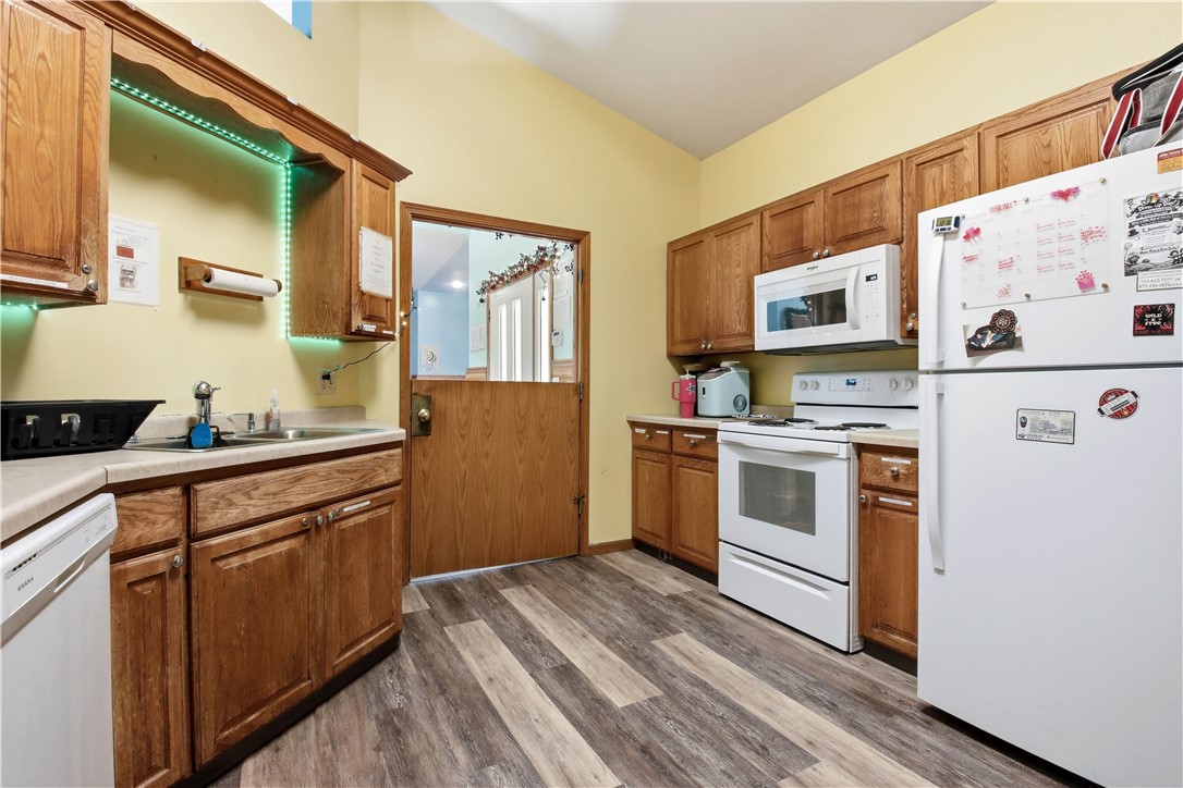 1600 North Boundary Road, Unit 2 Cadott, WI 54727 - Photo 5 of 34