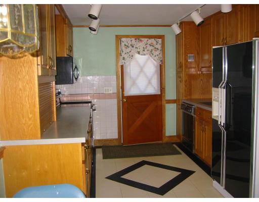 6 Spencer Road Acton, MA 01720 - Photo 4 of 7 Gallery Image 4