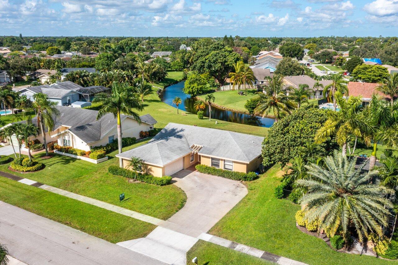 879 Windtree Way Wellington, FL 33414 - Photo 24 of 34 028-879WindtreeWay-Wellington-FL-33414-S