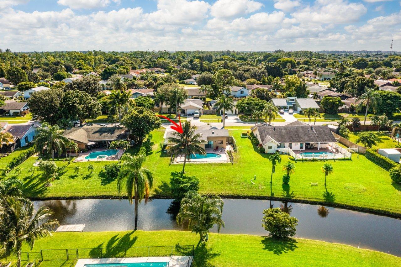 879 Windtree Way Wellington, FL 33414 - Photo 31 of 34 035-879WindtreeWay-Wellington-FL-33414-S