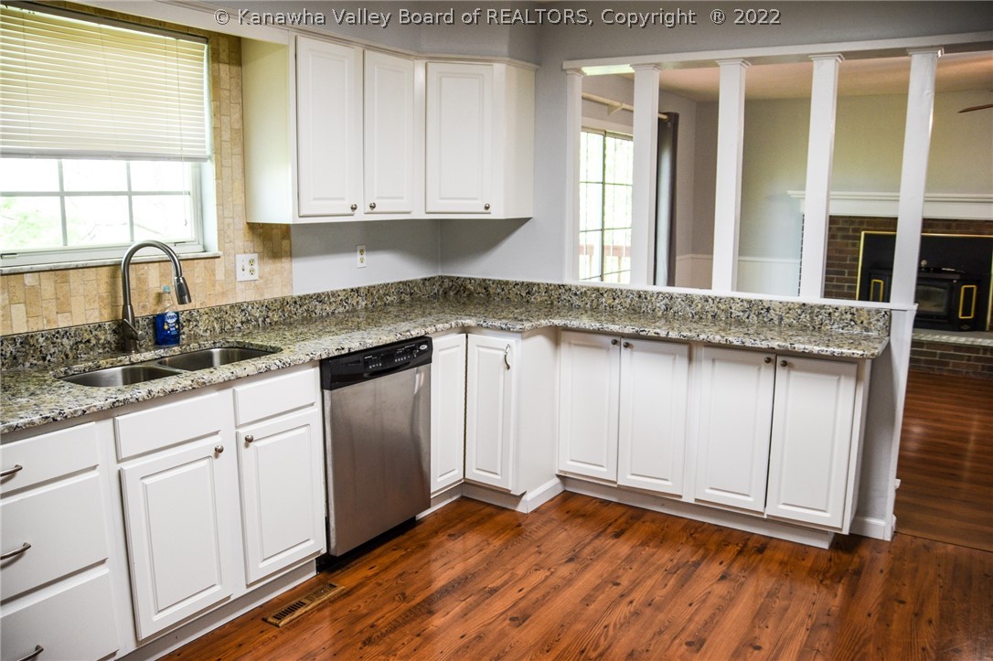 1780 Smith Road Charleston, WV 25314 - Photo 13 of 49 Gallery Image 13