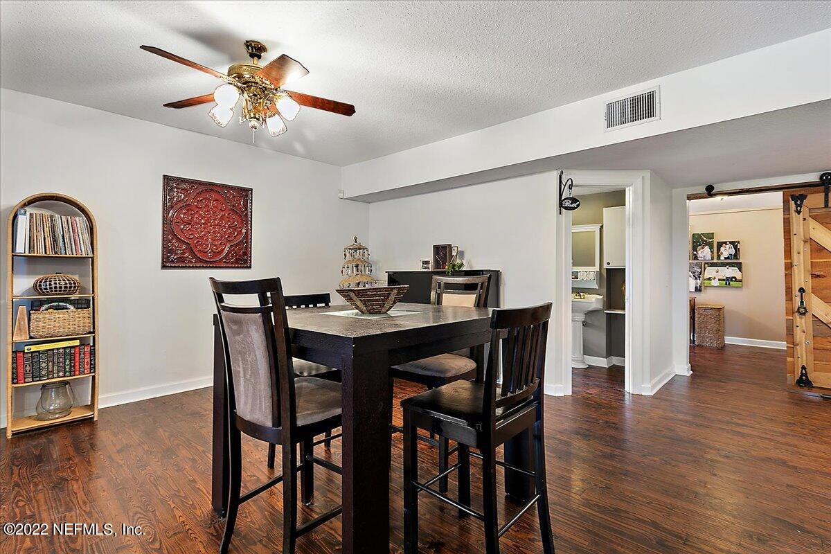 2704 Loretto Road Jacksonville, FL 32223 - Photo 8 of 38 08-Living Room