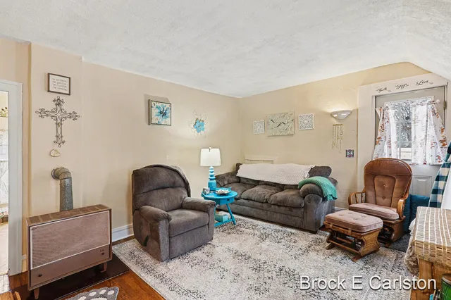 $199,900 | 1157 West Dale Avenue, Muskegon, MI 49441