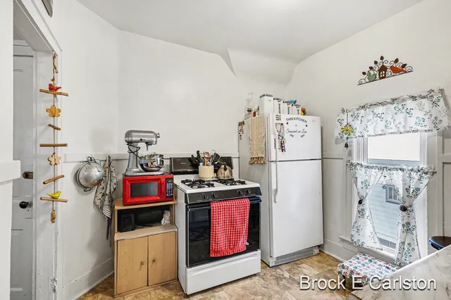 $199,900 | 1157 West Dale Avenue, Muskegon, MI 49441