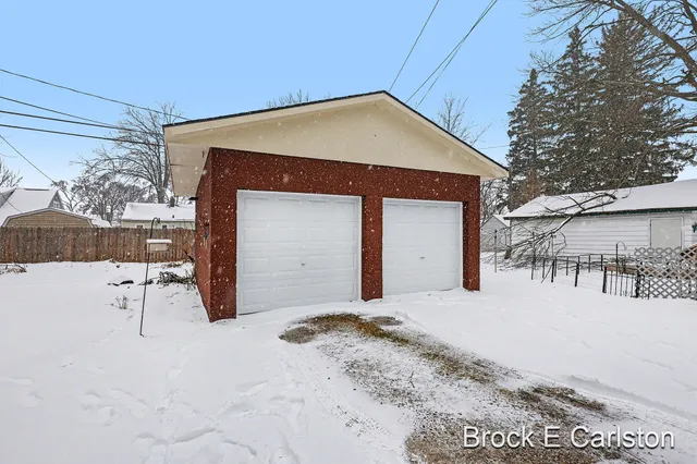 $199,900 | 1157 West Dale Avenue, Muskegon, MI 49441