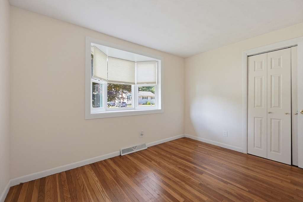 17 West Vanston Road Stoughton, MA 02072 - Photo 17 of 26