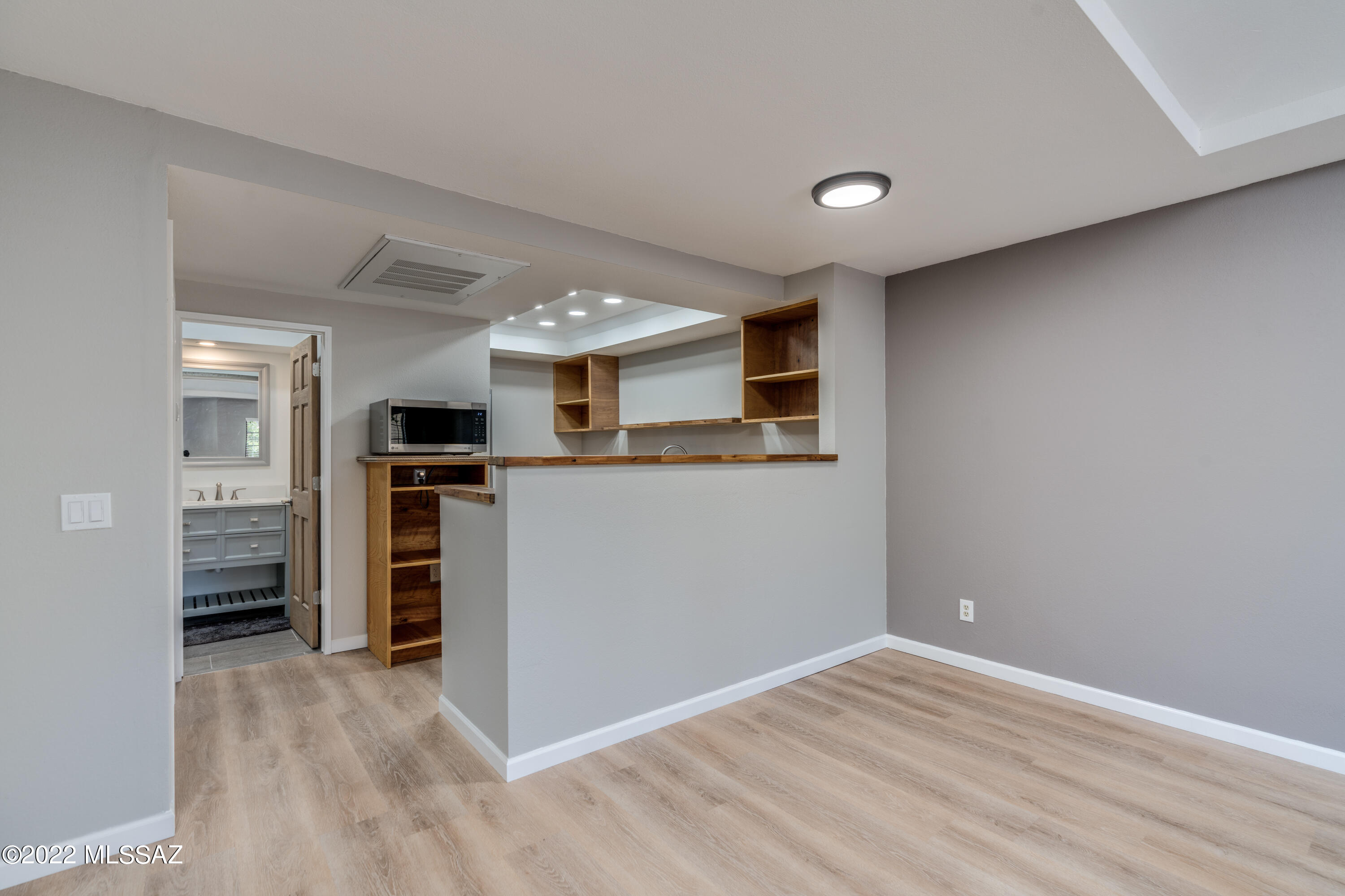 1200 East River Road, Unit M169 Tucson, AZ 85718 - Photo 9 of 31 Gallery Image 9