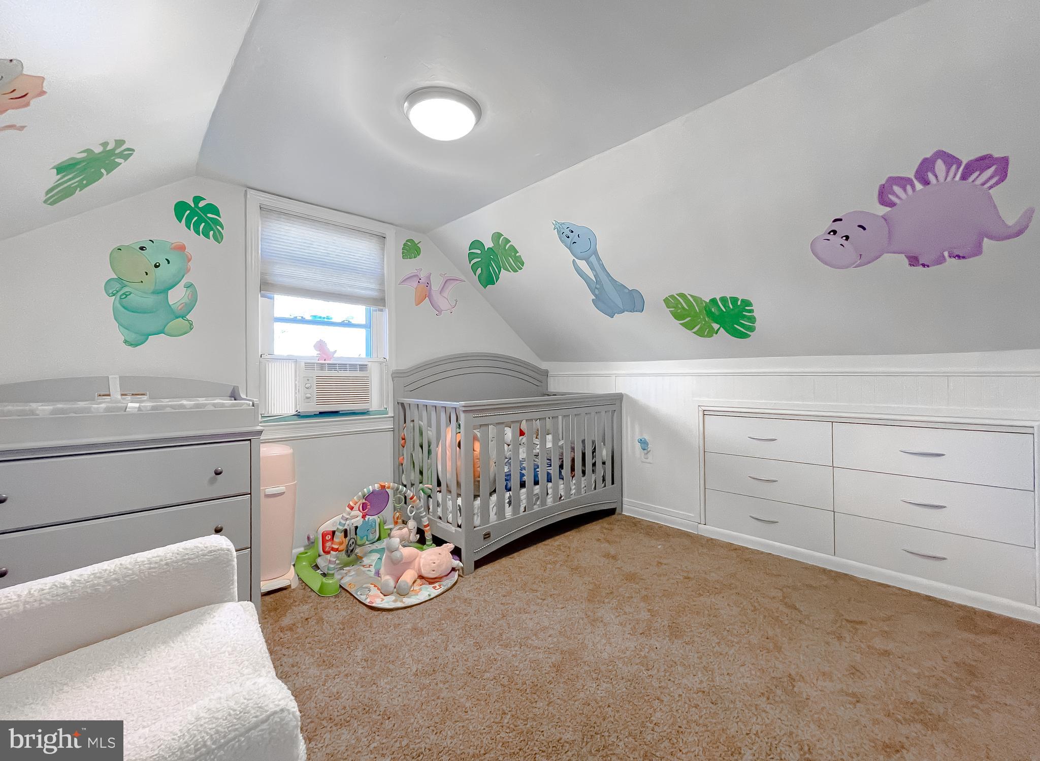 31 Governor's Gate Lane Linthicum, MD 21090 - Photo 20 of 34 a living room with furniture